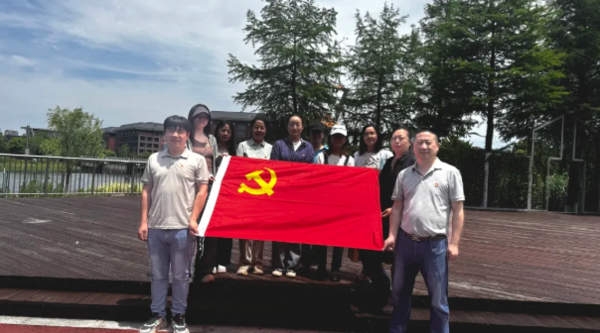 宁大监理开展深入贯彻中央八项规定精神学习教育主题党日活动学习 图片.jpg